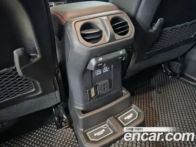 Jeep Wrangler 2024 — Photo 9/20