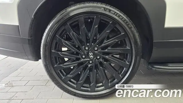 Hyundai Santa Fe 2024 — Photo 30/32