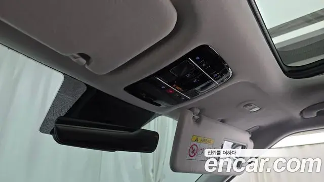Hyundai Santa Fe 2024 — Photo 15/32