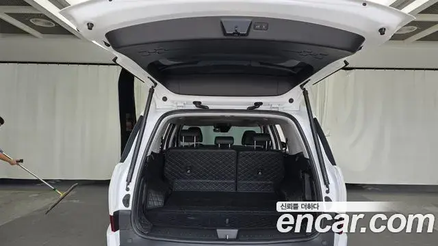 Hyundai Santa Fe 2024 — Photo 5/32