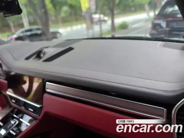 Porsche Cayenne 2022 — Şəkil 20/20