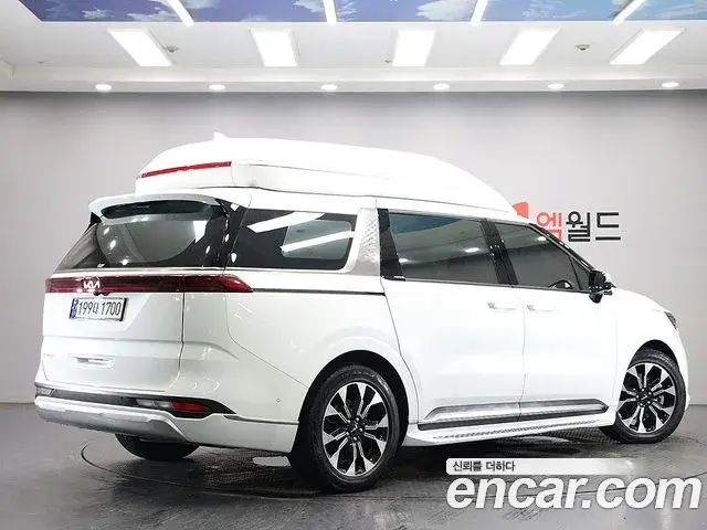 Kia Carnival 2023 — Фото 2/20
