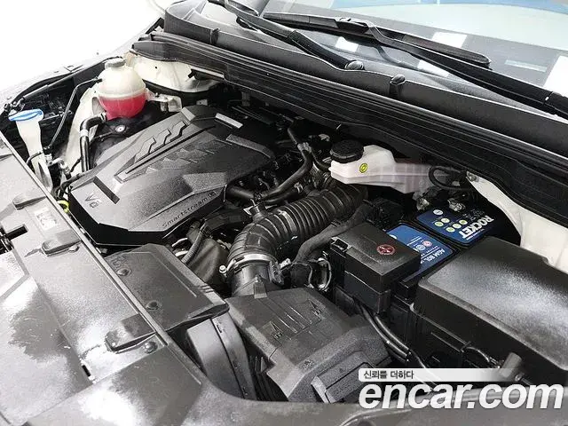 Kia Carnival 2023 — Фото 18/20