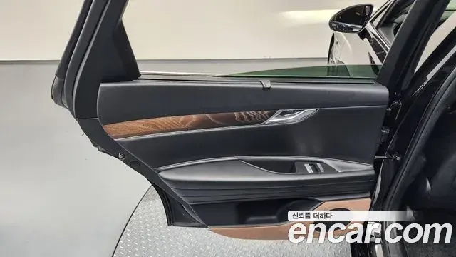 Genesis G80 2020 — Şəkil 24/37