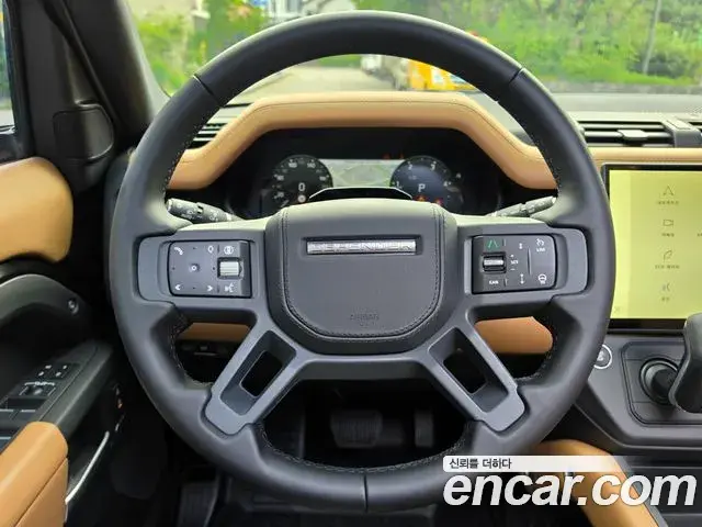 Land Rover Defender 2026 — ფოტო 17/20