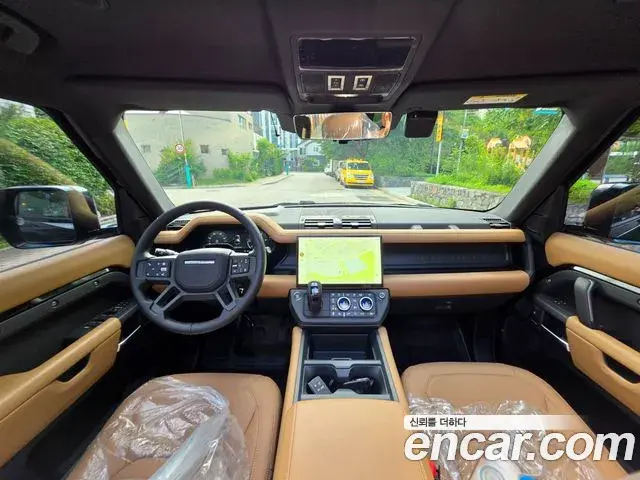 Land Rover Defender 2026 — ფოტო 19/20