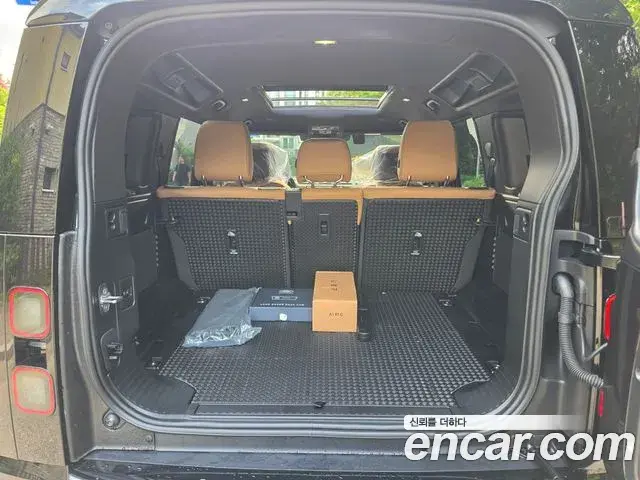 Land Rover Defender 2026 — ფოტო 10/20