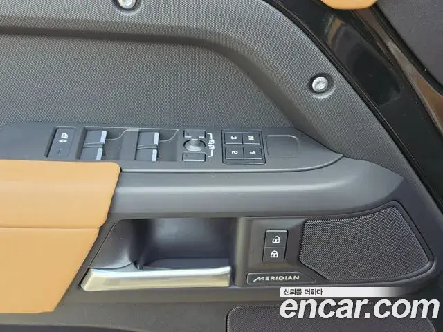Land Rover Defender 2026 — ფოტო 7/20