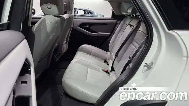 Land Rover Range Rover Evoque 2024 — ფოტო 11/20