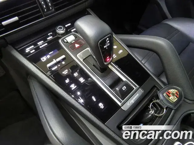 Porsche Cayenne 2019 — Photo 3/19