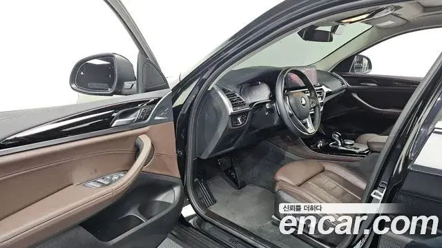 BMW X4 2023 — Photo 10/20