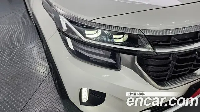 Kia Seltos 2025 — Şəkil 4/30