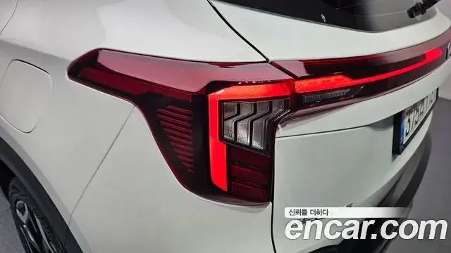 Kia Seltos 2025 — Şəkil 13/30