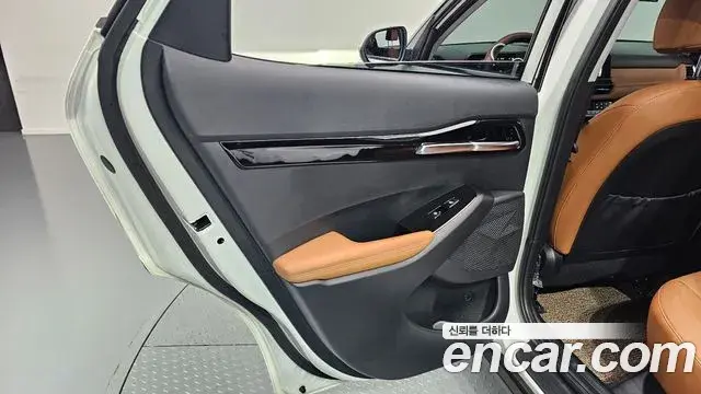 Kia Seltos 2025 — Şəkil 16/30