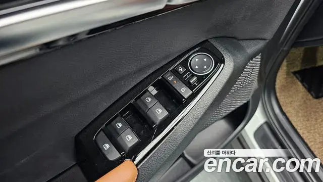 Kia Seltos 2025 — Şəkil 19/30
