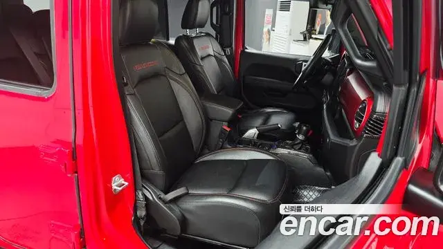 Jeep Gladiator 2021 — Photo 18/20