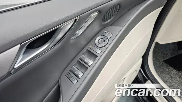 Genesis G80 2025 — Photo 13/32