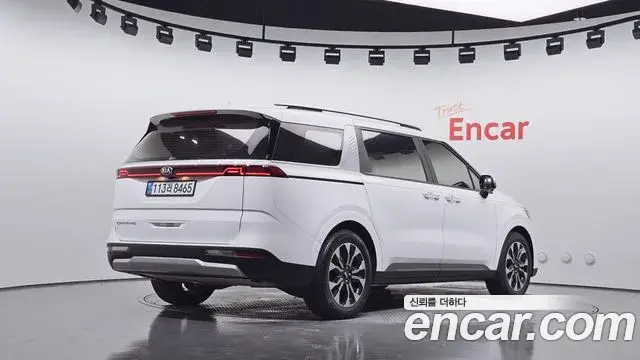 Kia Carnival 2021 — Фото 2/20