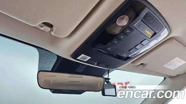 Kia Carnival 2021 — Фото 18/20