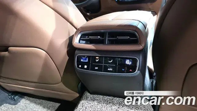 Genesis G80 2024 — Şəkil 22/42
