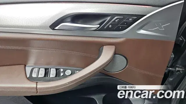 BMW X3 2018 — ფოტო 26/34