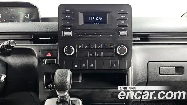 Hyundai Staria 2022 — Фото 15/20