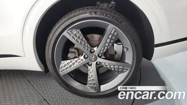 Genesis GV70 2022 — ფოტო 5/36