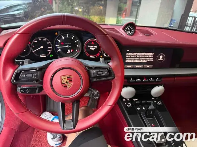 Porsche 911 2022 — Şəkil 12/13