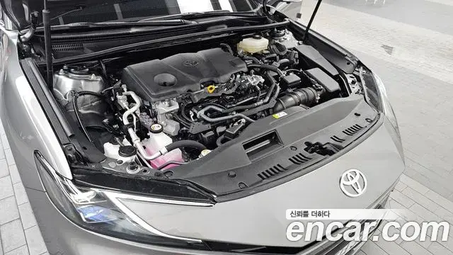 Toyota Camry 2025 — Şəkil 29/33