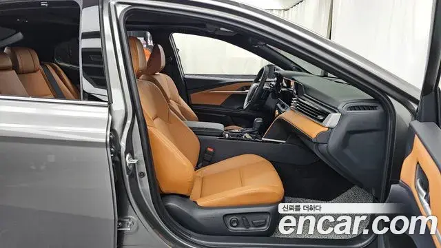 Toyota Camry 2025 — Şəkil 28/33
