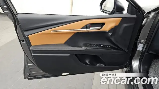 Toyota Camry 2025 — Şəkil 15/33
