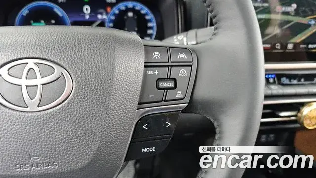 Toyota Camry 2025 — Şəkil 24/33