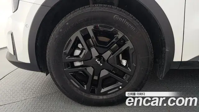 Kia Sorento 2024 — Photo 4/36