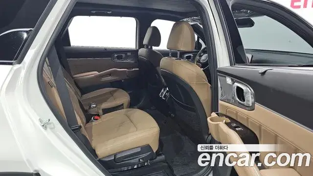 Kia Sorento 2024 — Photo 12/36