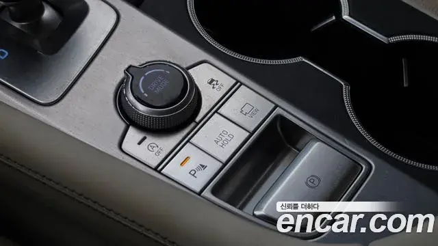 Genesis G70 2019 — Şəkil 24/33