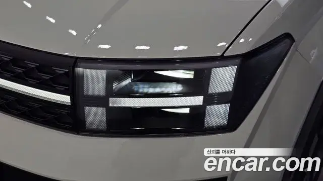 Hyundai Santa Fe 2025 — Şəkil 35/40
