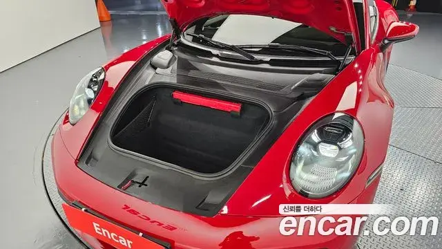 Porsche 911 2021 — Şəkil 24/37