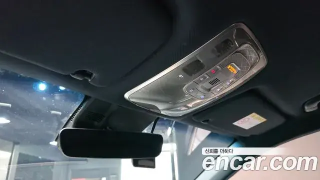 Genesis GV70 2021 — Photo 19/31