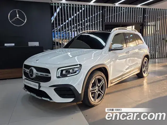 Mercedes-Benz GLB-Class 2022 — Photo 2/20