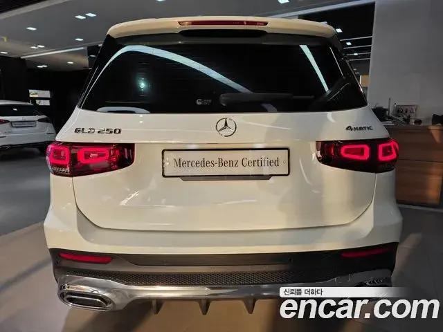 Mercedes-Benz GLB-Class 2022 — Photo 7/20