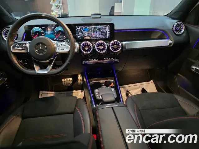Mercedes-Benz GLB-Class 2022 — Photo 11/20