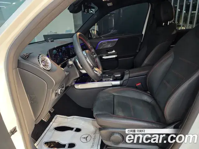 Mercedes-Benz GLB-Class 2022 — Photo 17/20