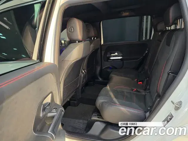 Mercedes-Benz GLB-Class 2022 — Photo 6/20