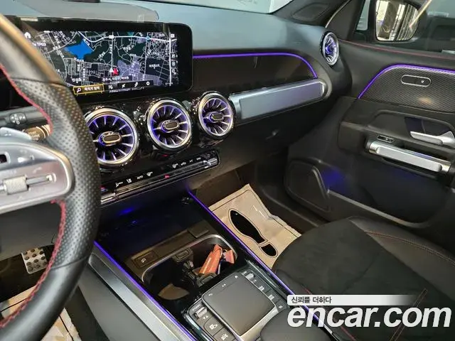 Mercedes-Benz GLB-Class 2022 — Photo 15/20