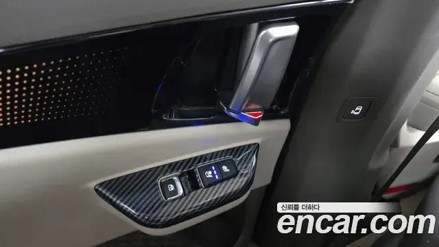 Kia Carnival 2024 — Photo 3/39