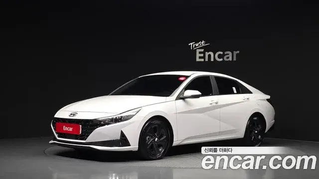 Hyundai Avante 2023 — Фото 1/20