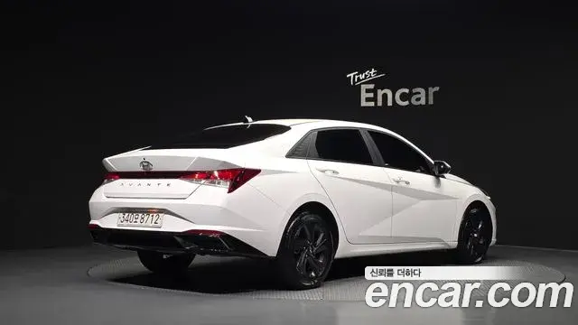 Hyundai Avante 2023 — Фото 2/20