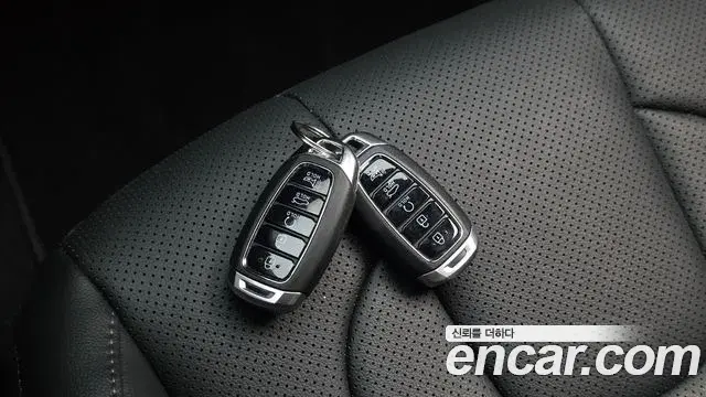 Hyundai Avante 2023 — Фото 18/20