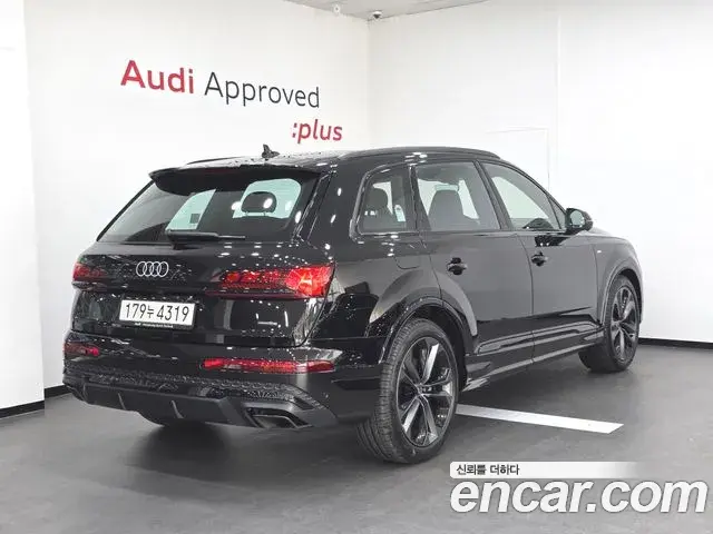 Audi Q7 2026 — Фото 2/20