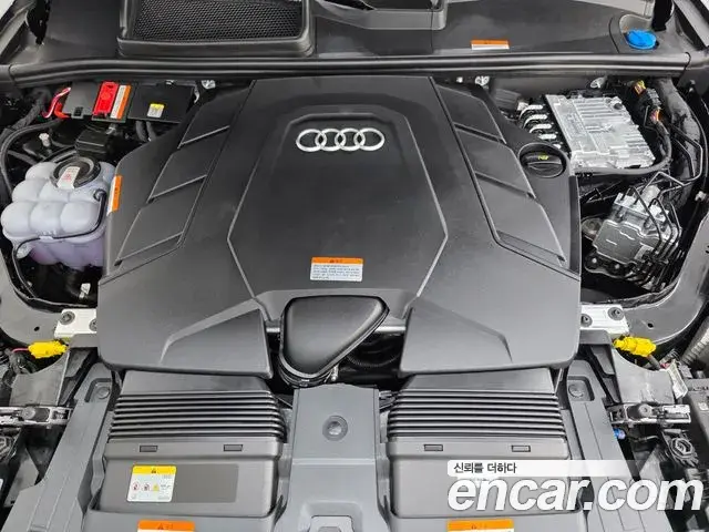 Audi Q7 2026 — Фото 6/20